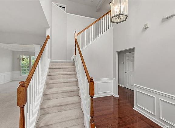 4th image of 2001 Arbor Crest Ct