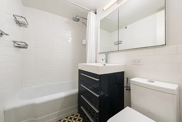 Sold by Digs Realty Group | media 13