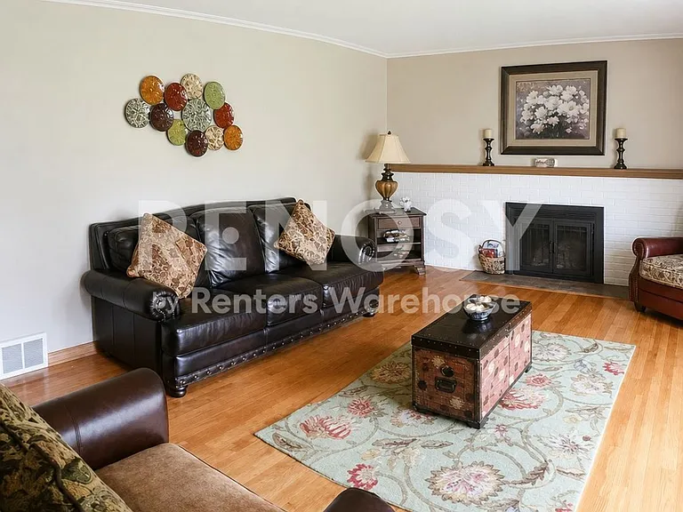 6613 Southdale Rd — Photo 2