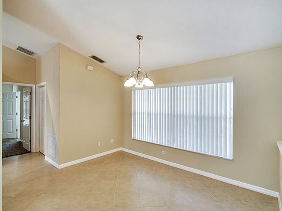 3rd image of 631 Gentle Breeze Dr