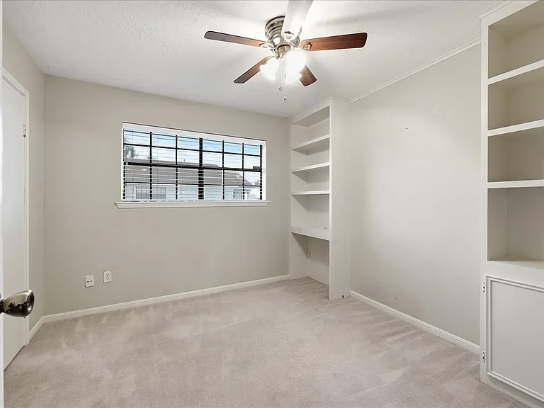 1620 Wellington Pl #604 — Photo 10