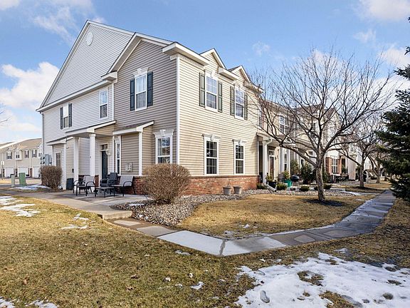 3rd image of 10960 Fergus St NE Unit D