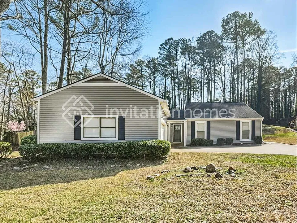 6823 Springwood Dr