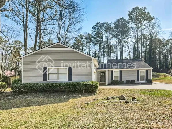 6823 Springwood Dr, Douglasville, GA 30135