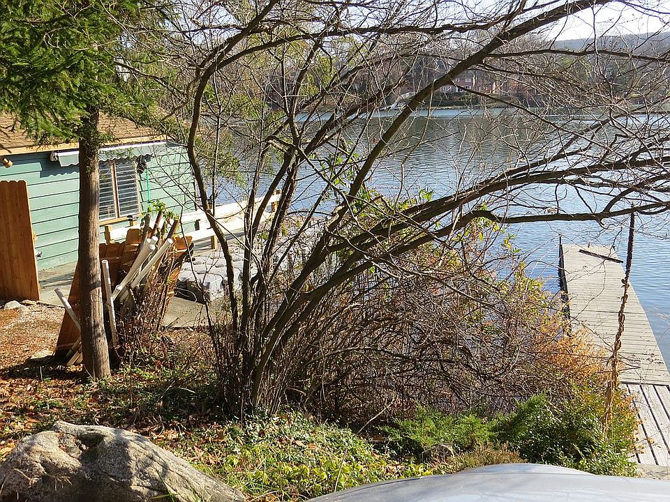2nd image of 262 W Shore Trl