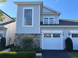 41 Greentree Court, Shirley, NY 11967