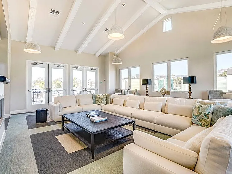 Cortona Point Apartments — Photo 21