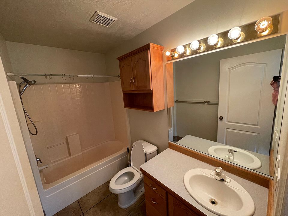 Bathroom_11162023