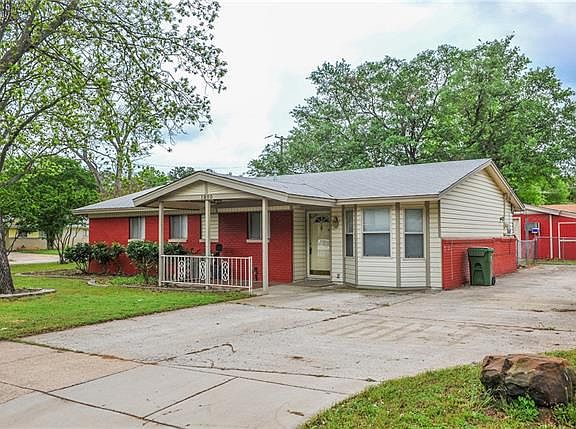 2nd image of 1800 Dogwood Dr