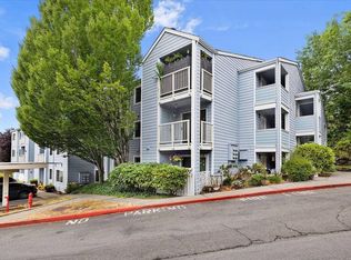 975 Aberdeen Ave NE APT D205, Renton, WA 98056