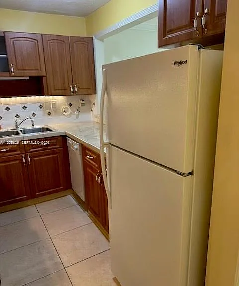 9301 SW 92nd Ave #210-C — Photo 6