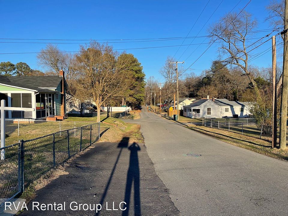 1st image of 132 N Fern Ave