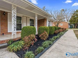 8602 Hickory Hill Ln SE, Huntsville, AL 35802