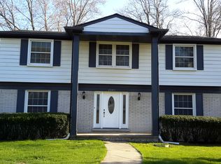 22471 Pontchartrain Dr, Southfield, MI 48034