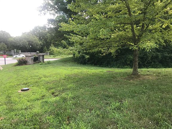 2nd image of 3800 Garwood Pl