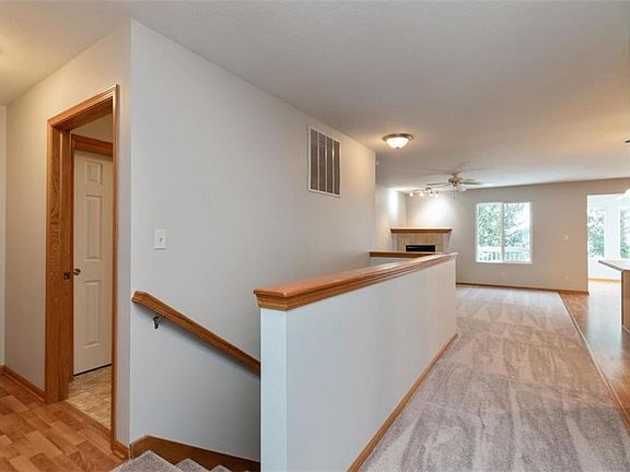 2nd image of 2431 Lakeside Dr