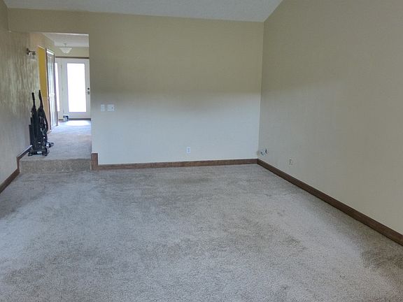 5th image of 2111 W Skyview Dr