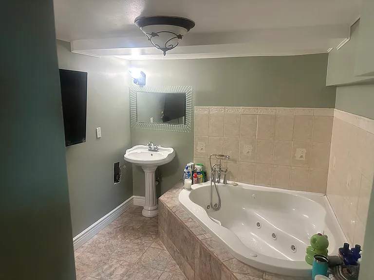 902 Garden City Dr — Photo 20