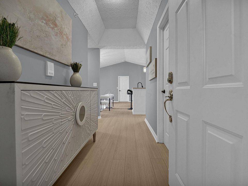 1st image of 6200 Harbour Pointe Unit 301