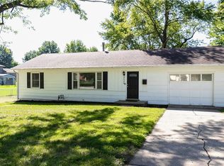 2530 Queen Ridge Dr, Independence, MO 64055