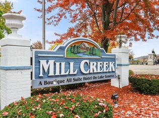 123 Center St #211, Lake Geneva, WI 53147