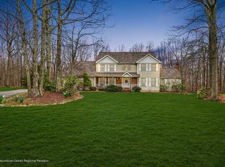 2 Ivy Ct, Millstone Township, NJ 08535