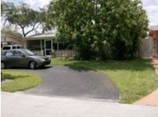 8601 NW 10th St, Hollywood, FL 33024