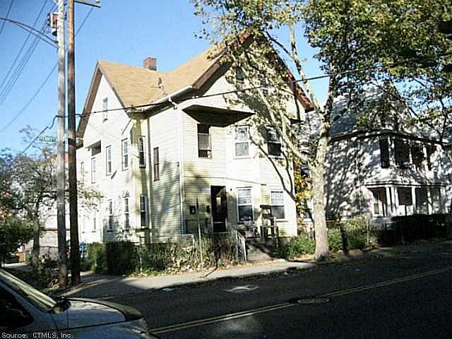 2nd image of 200 Ferry St