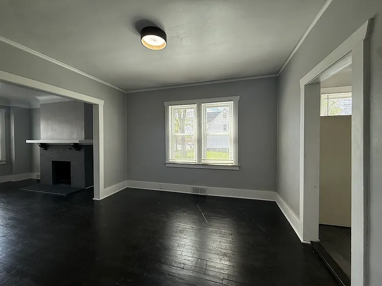 4839 Helen St — Photo 7