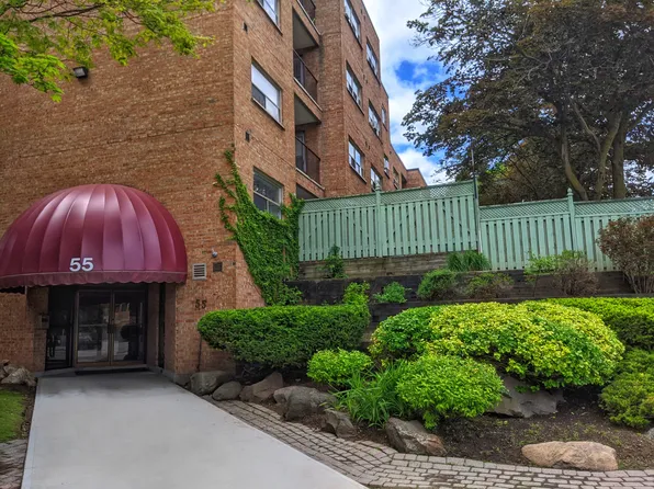Millwell Properties - 55 Wellington Street West