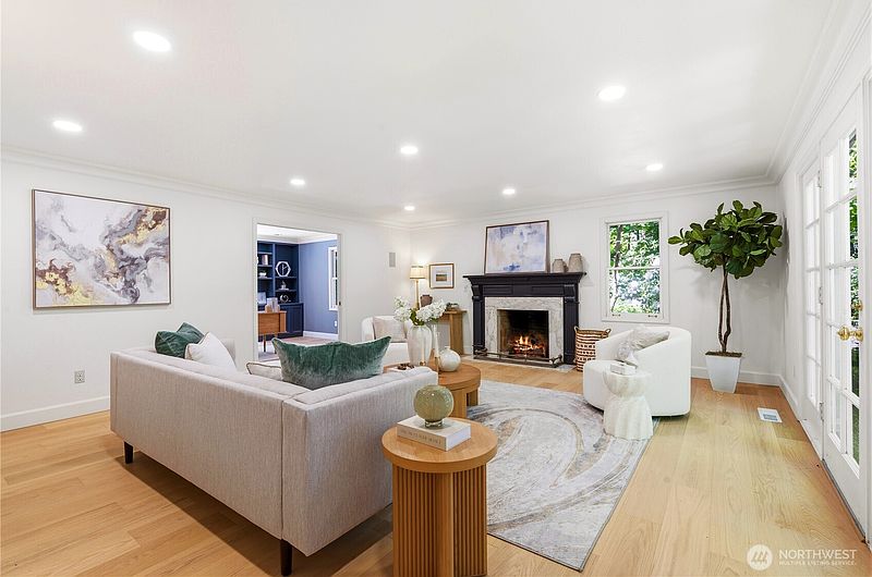 5th image of 13555 NE 54th Place
