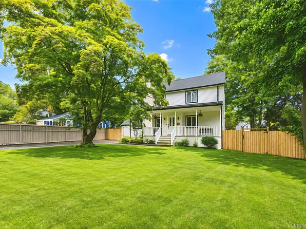 35 Grandview Avenue, Nanuet, NY 10954