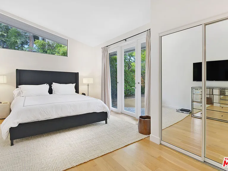 6750 Fernhill Dr — Photo 12