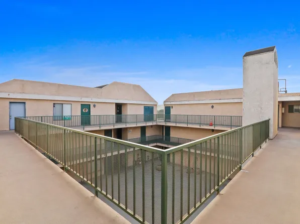 Bush Apartments, 2052 N Bush St APT 207, Santa Ana, CA 92706