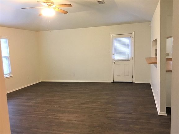 4th image of 2915 Heritage Colony Dr