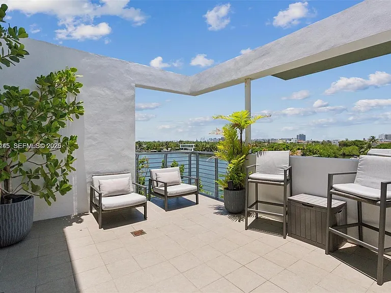 101 N Shore Dr #101 — Photo 23