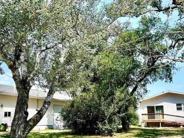 245 Maple St, Kadoka, SD 57543