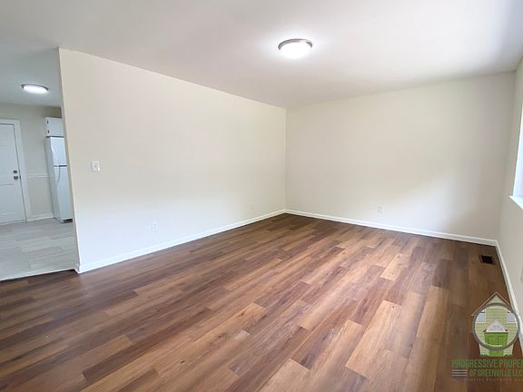 2nd image of 49 Maxie Ave