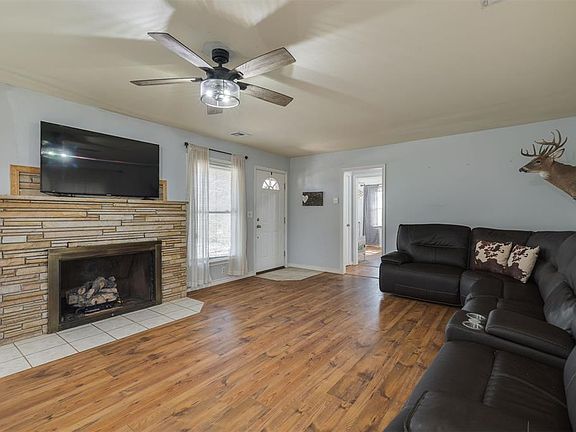 5th image of 321 Landsaw Dr