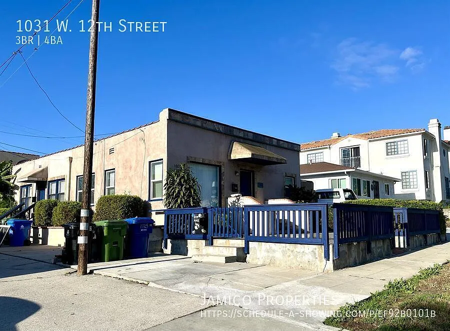 Building Photo - 1031 W 12th St