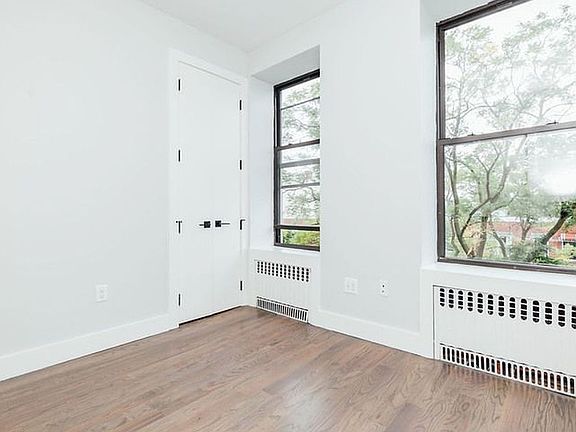 2nd image of 411 Chauncey St #2G