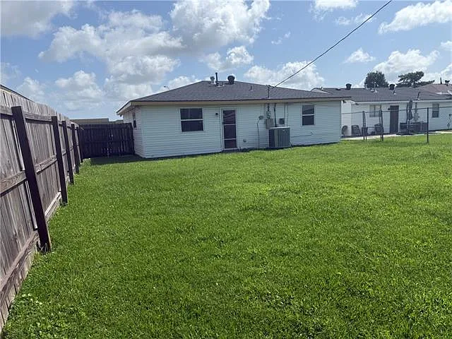 89 Marie Dr — Photo 11