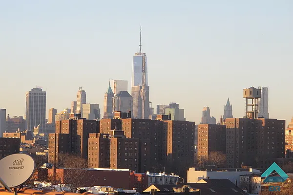 Rented by EXR | media 42