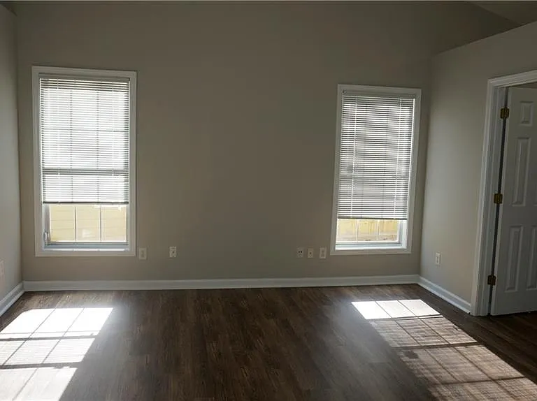 3260 Ennfield Ln — Photo 12