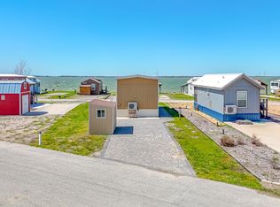 6400 Peninsula Rd, Kerens, TX 75144