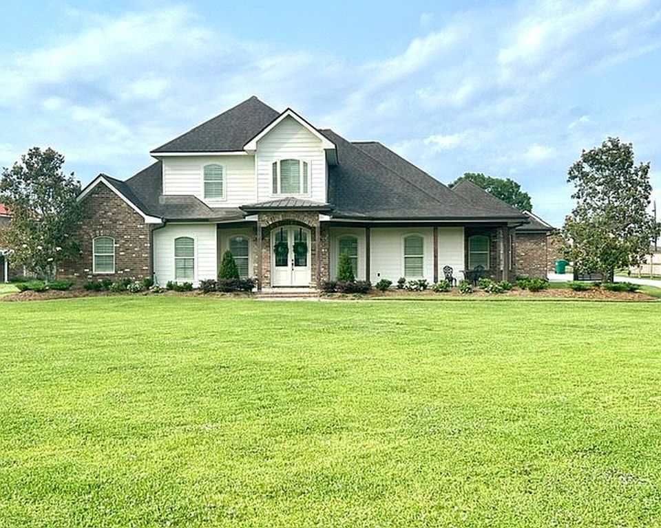 1940 Bayou Rd - Property Image