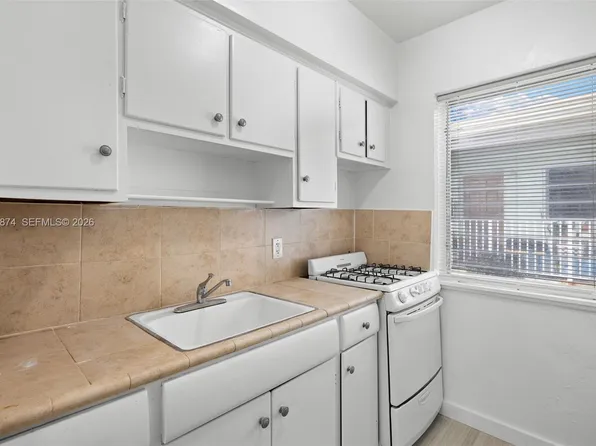 7721 Dickens Ave, Miami Beach, FL