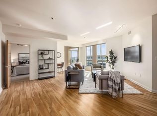 196 S Grant Ave APT 607, Columbus, OH 43215