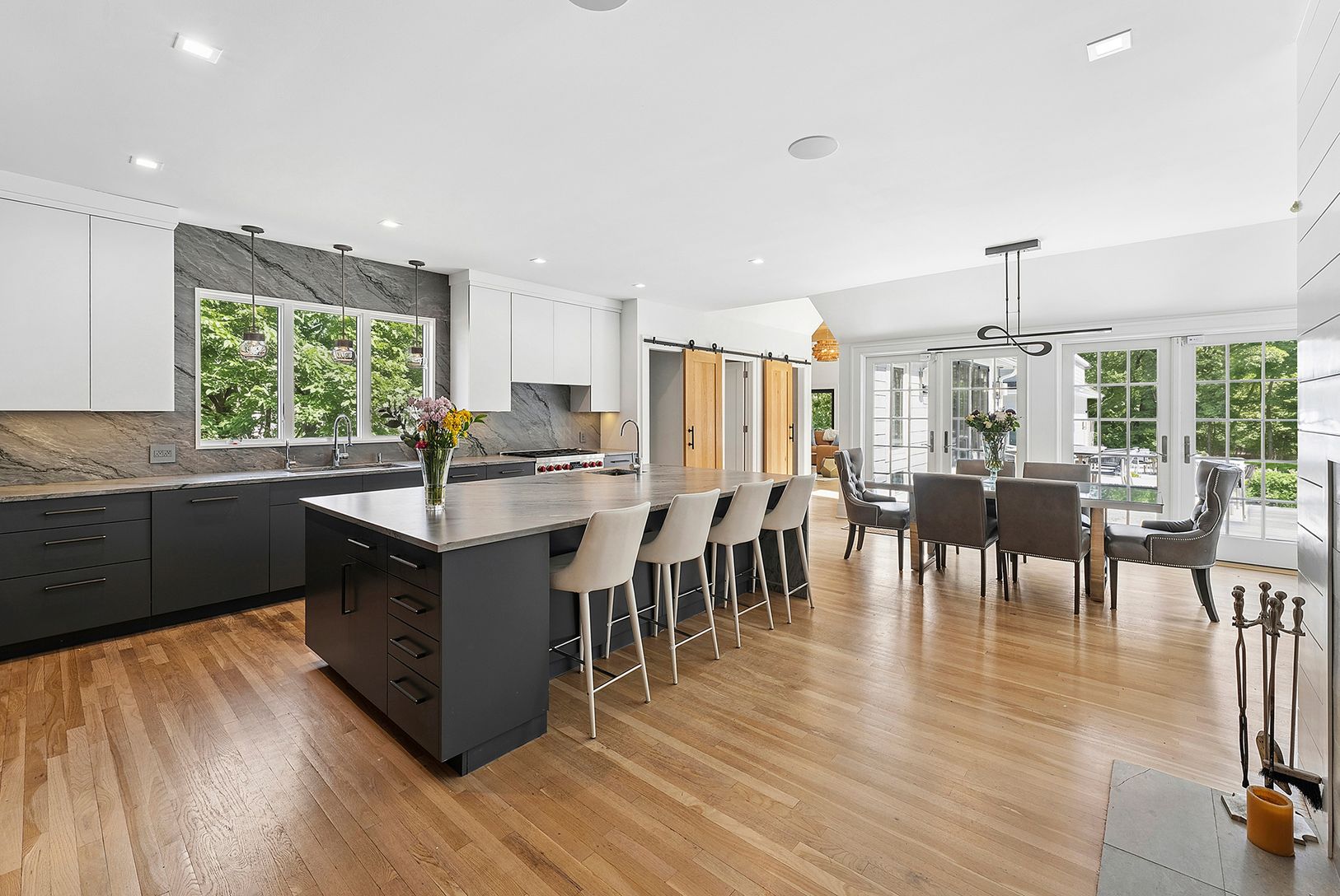 Designer Open Kitchen Dining