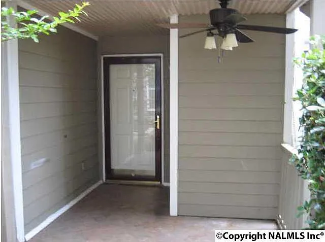 215 Waters Edge Ln — Photo 1